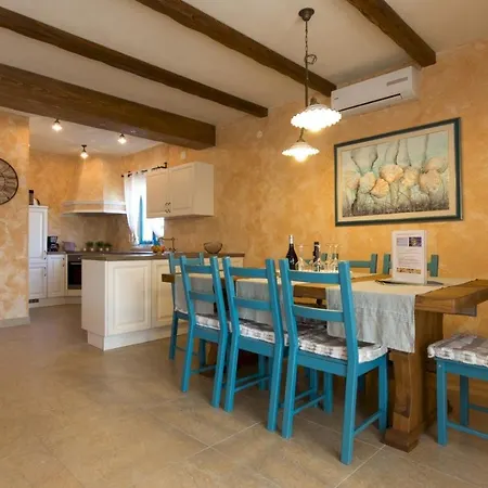 Luxury Masa Vila Dobrinj